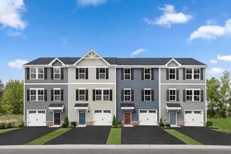2143 Cross Country Rd Unit 3 Story Juniper, Northampton, PA 18067
