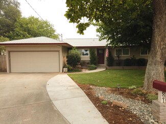 621 Dee Ct, Redding, CA 96002