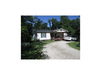 5841 S Wild Woodlawn Dr, Paoli, IN 47454