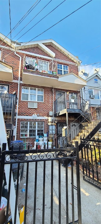 17207a 90th Ave, Jamaica, NY 11432