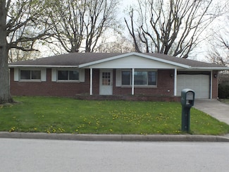 104 Surrey Ln, Greenville, OH 45331