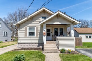 522 E Clark St, Crown Point, IN 46307