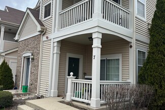 2250 Aurora Dr Unit 7, Pingree Grove, IL 60140