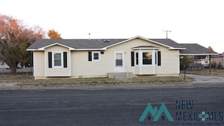 115 S 2nd St, Clayton, NM 88415