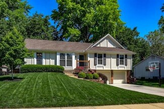 12208 W 102nd St, Lenexa, KS 66215