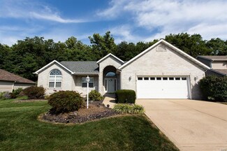 124 Kingsbrooke Blvd, Glen Carbon, IL 62034