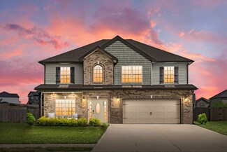 1004 Spicer Dr, Clarksville, TN 37042
