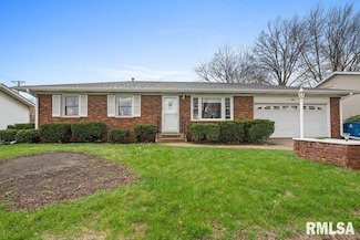 209 1st Ave, de Witt, IA 52742