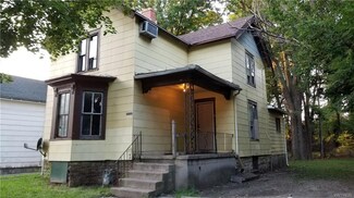 426 Elmwood Ave, Niagara Falls, NY 14301