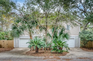 317 W Hudson Ave, Folly Beach, SC 29439