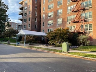 2345 Bell Blvd Unit 3F, Bayside, NY 11360