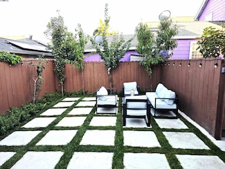 10468 West Ct, Oakland, CA 94603