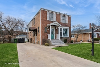 9524 S 50th Ct, Oak Lawn, IL 60453