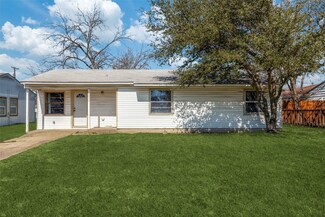 2655 Larry Dr, Dallas, TX 75228
