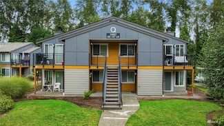 10827 NE 147th Ln Unit Q202, Bothell, WA 98011