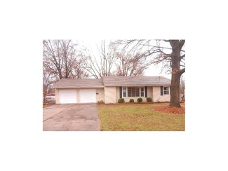 5037 N Brooklyn Ave, Kansas City, MO 64118