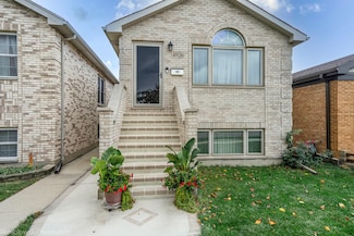 4926 Michigan Ave, Schiller Park, IL 60176