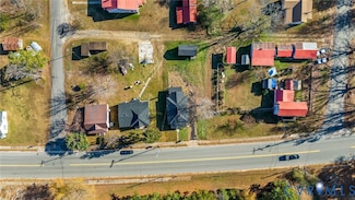 617 Court St, Victoria, VA 23974