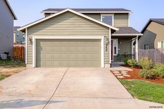 946 E 15th St, Lafayette, OR 97127