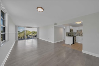 13120 SW 92nd Ave Unit B-401, Miami, FL 33176