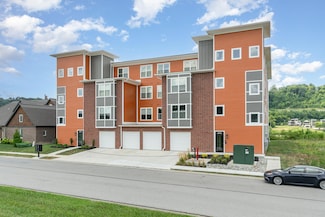 617 Manhattan Blvd Unit 302, Dayton, KY 41074