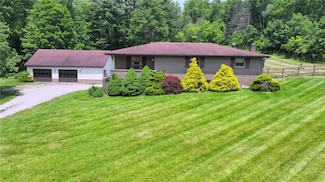 1343 Venetia Rd, Eighty Four, PA 15330