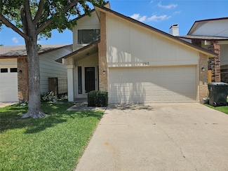 2917 Southern Cross Dr, Garland, TX 75044