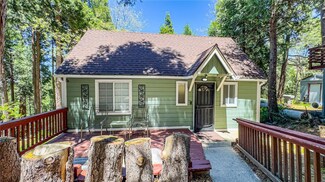 23120 Sycamore Ln, Crestline, CA 92325