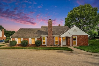 4010 Vintage Ct, Lawrence, KS 66047