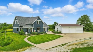 186 Main St, Kalona, IA 52247