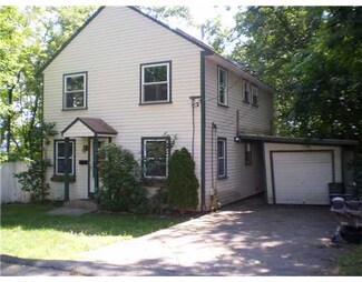 195 Midwood St, Cranston, RI 02910