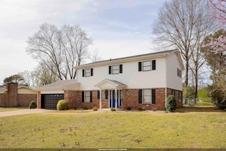 569 Hazelwood Dr, Florence, AL 35633