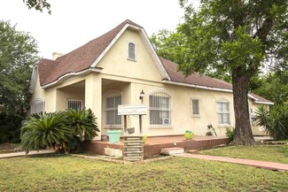 1720 Corpus Christi St, Laredo, TX 78043