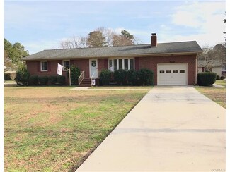 1390 E Euclid Blvd, West Point, VA 23181