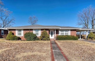 821 E Lincoln Ave, Mount Vernon, IN 47620