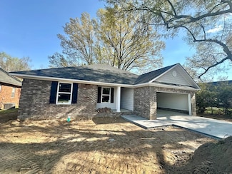 1815 Beachforest Way, Sumter, SC 29153