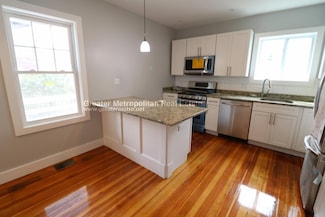 21 Seafoam Ave Unit 3, Winthrop, MA 02152