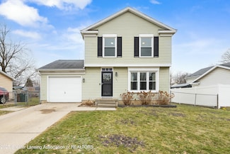 121 Village Dr, Lansing, MI 48911