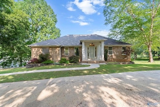 100 Rich Dr, Gurley, AL 35748