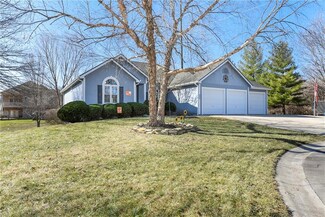 805 Merion St, Lansing, KS 66043