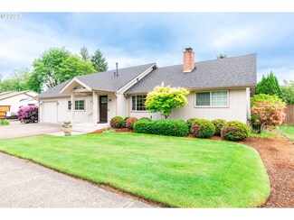 1335 W Harrison Ave, Cottage Grove, OR 97424