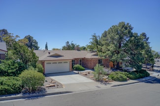 3804 Mount Rainier Dr NE, Albuquerque, NM 87111