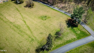 575 Sugar Hollow Rd, Piney Flats, TN 37686