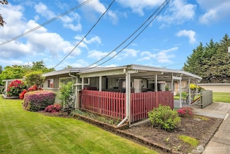 348 7th Place SE Unit 1, Puyallup, WA 98372