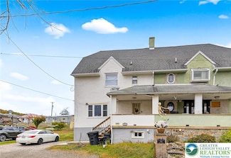 212 Pine St, New Philadelphia, PA 17959