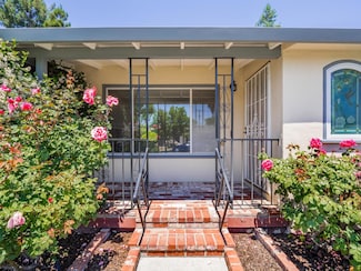 739 Quartz St, Redwood City, CA 94061