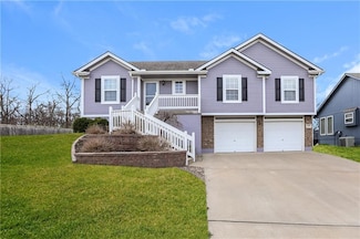 7207 E 165th St, Belton, MO 64012