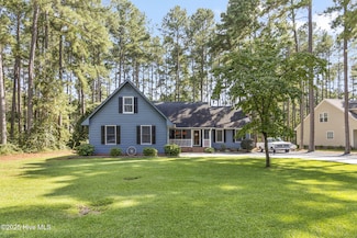 16640 Titmouse Ct, Wagram, NC 28396