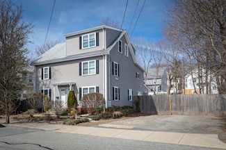 5 Hudson St, Woburn, MA 01801