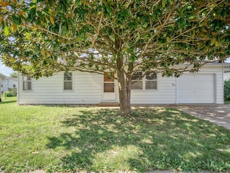 218 E South 5th St, Red Bud, IL 62278